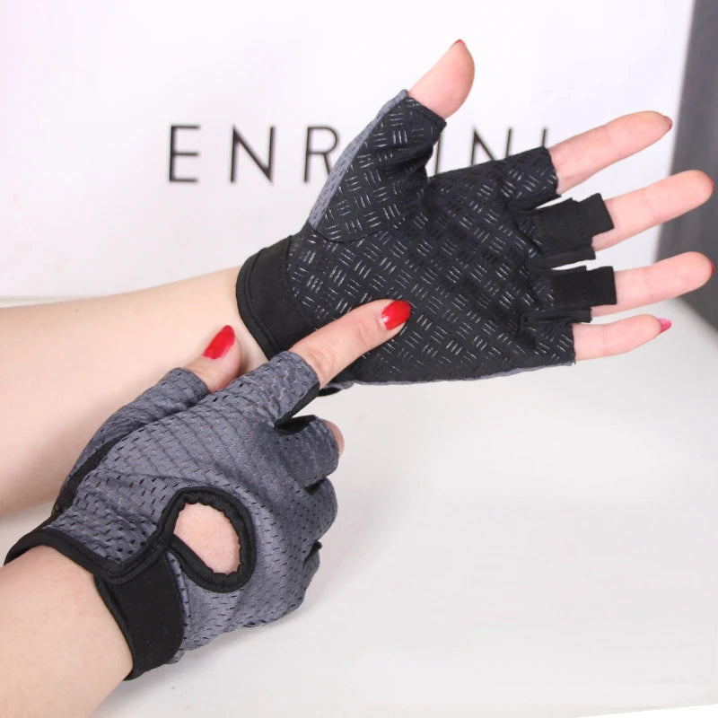 Half Finger Gym Gloves – Breathable Non-Slip Gloves for Men & Women