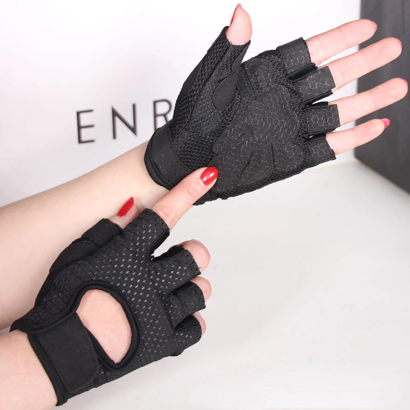 Half Finger Gym Gloves – Breathable Non-Slip Gloves for Men & Women